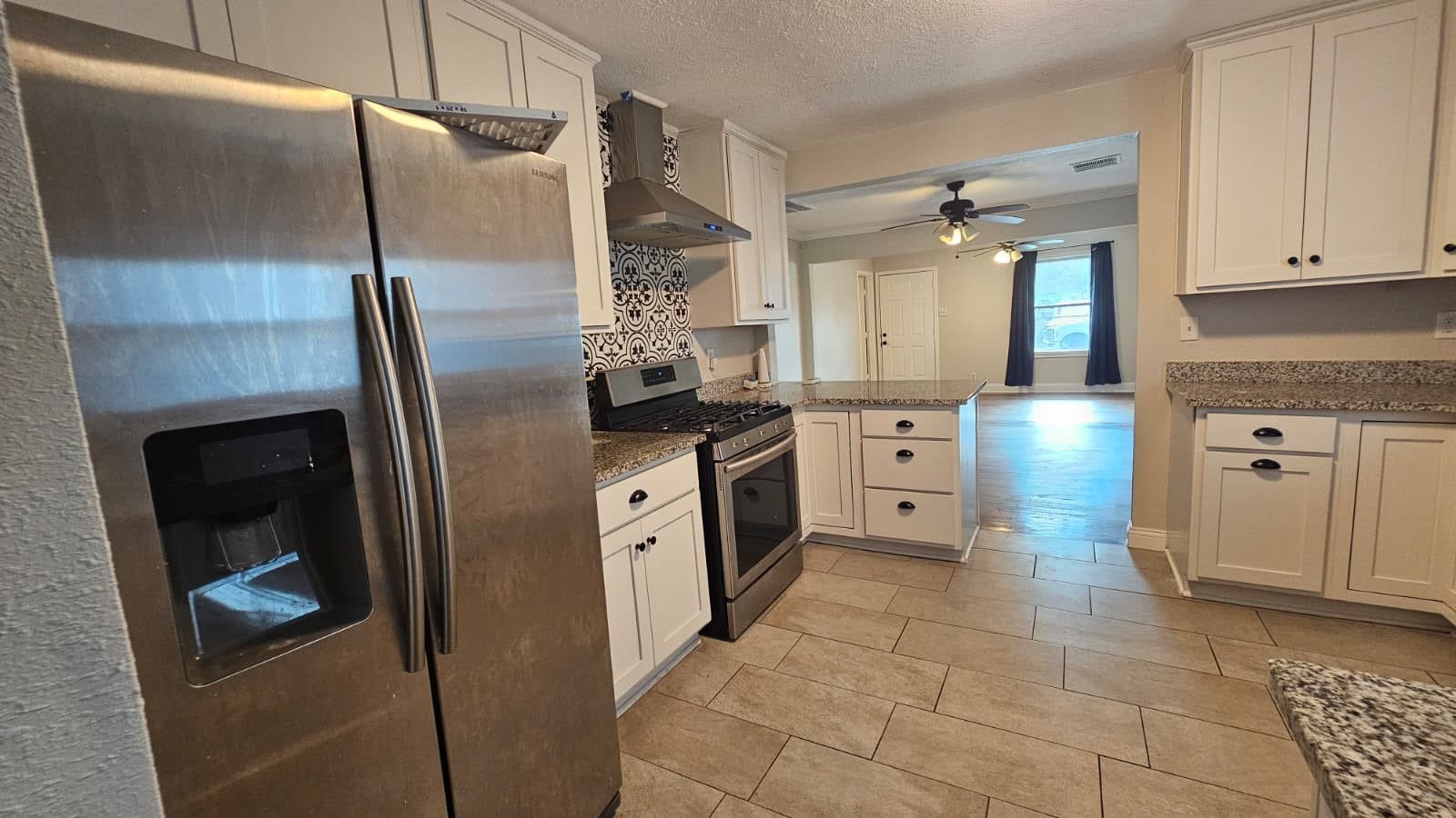 4405 Alice Street, Houston, TX 77021 4405 Alice Street, Houston, TX 77021