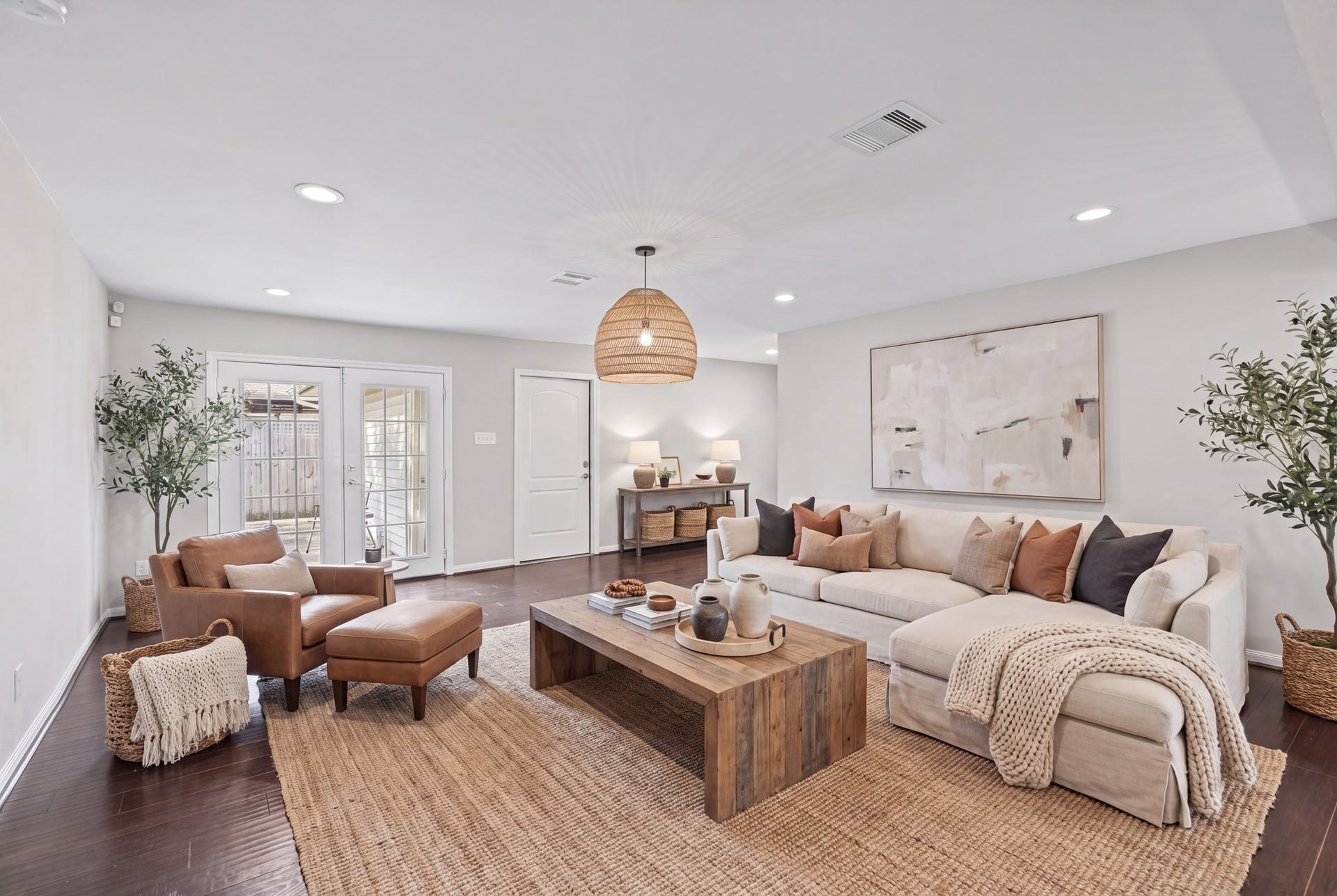 1318 Spillers Lane, Houston, TX 77043 Virtually Staged