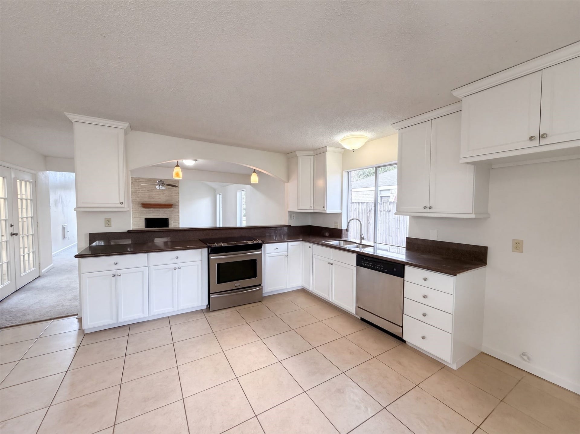 15803 Dunmoor Drive, Houston, TX 77059 15803 Dunmoor Drive, Houston, TX 77059