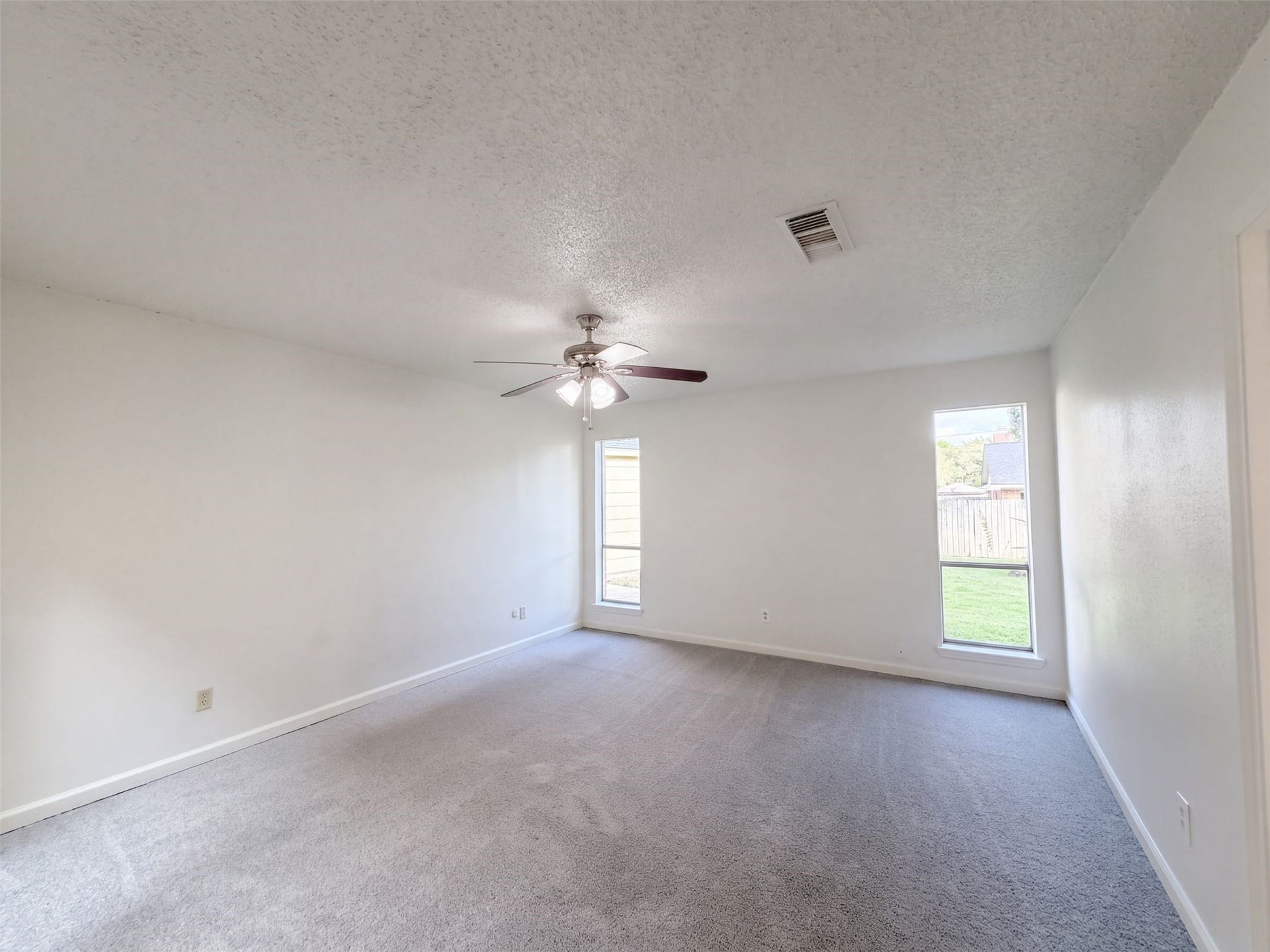 15803 Dunmoor Drive, Houston, TX 77059 15803 Dunmoor Drive, Houston, TX 77059