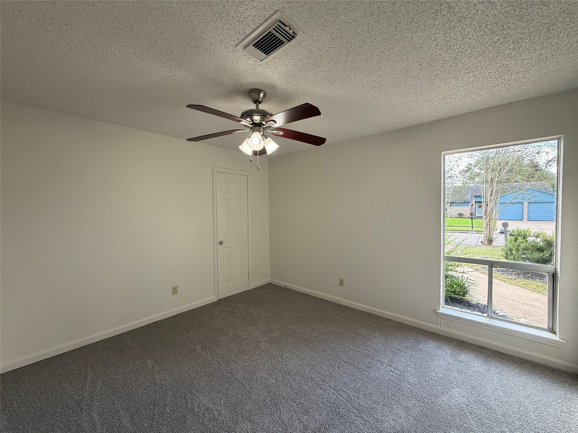 15803 Dunmoor Drive, Houston, TX 77059 15803 Dunmoor Drive, Houston, TX 77059
