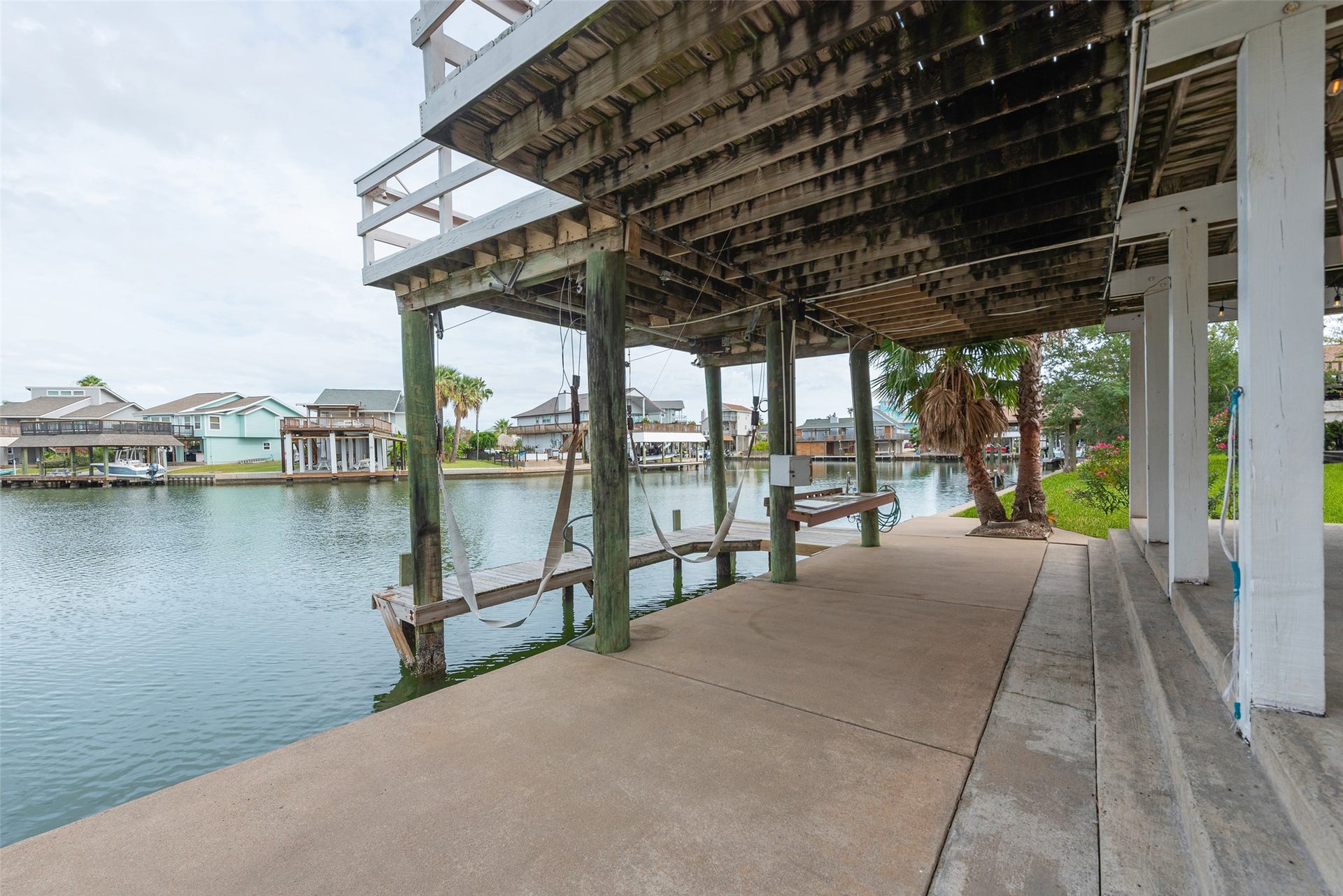 1426 Tiki Drive, Tiki Island, TX 77554 1426 Tiki Drive, Tiki Island, TX 77554