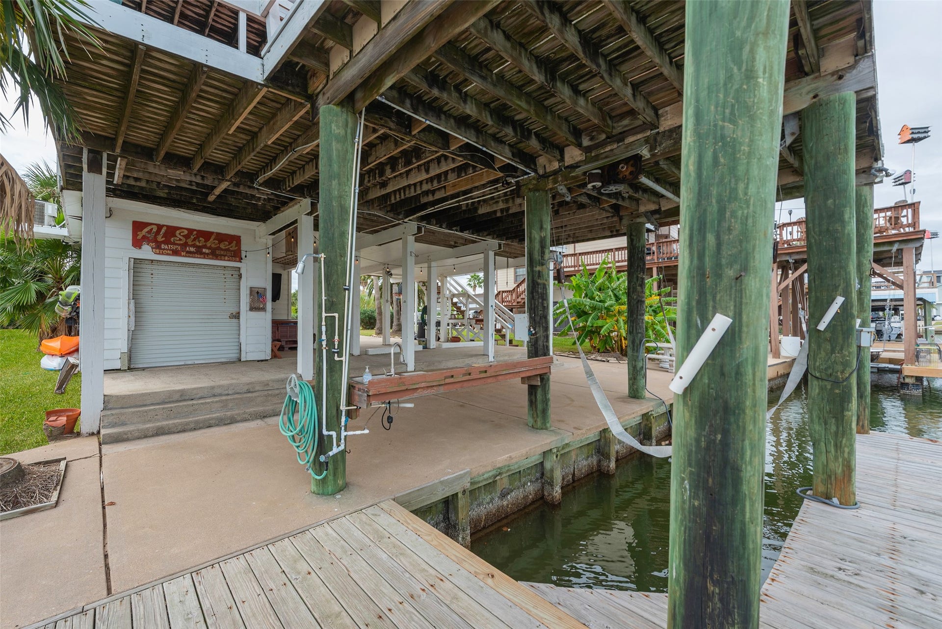 1426 Tiki Drive, Tiki Island, TX 77554 1426 Tiki Drive, Tiki Island, TX 77554