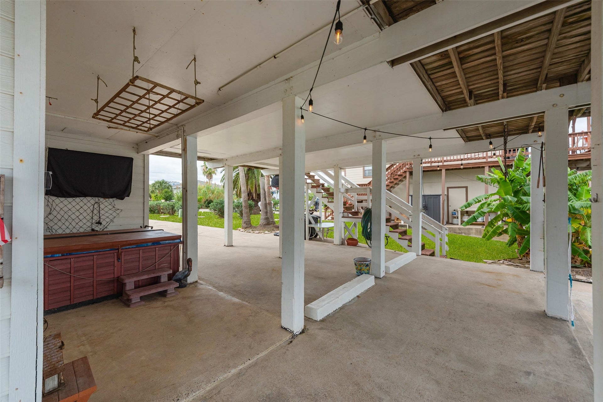 1426 Tiki Drive, Tiki Island, TX 77554 1426 Tiki Drive, Tiki Island, TX 77554