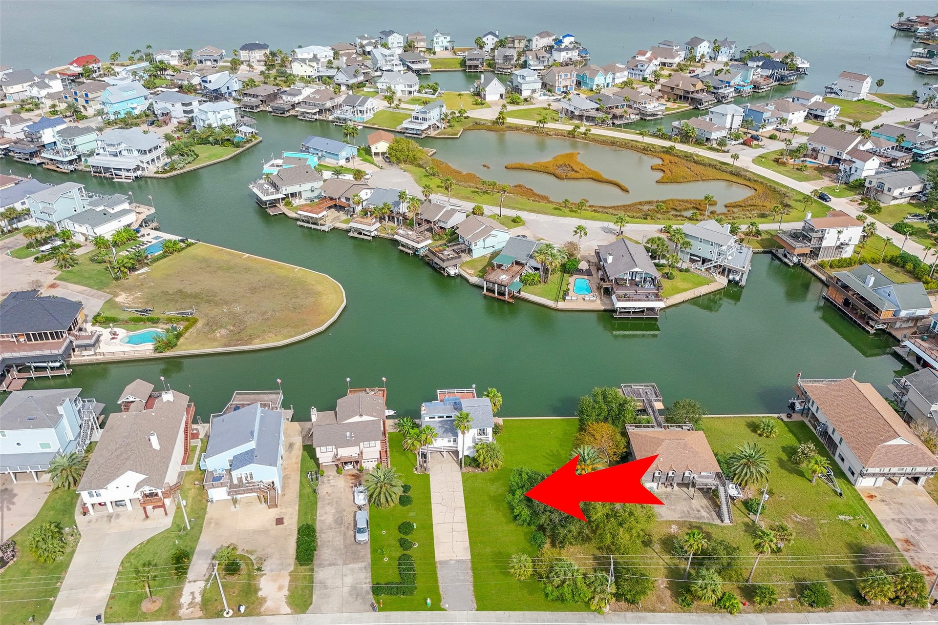 1426 Tiki Drive, Tiki Island, TX 77554 1426 Tiki Drive, Tiki Island, TX 77554