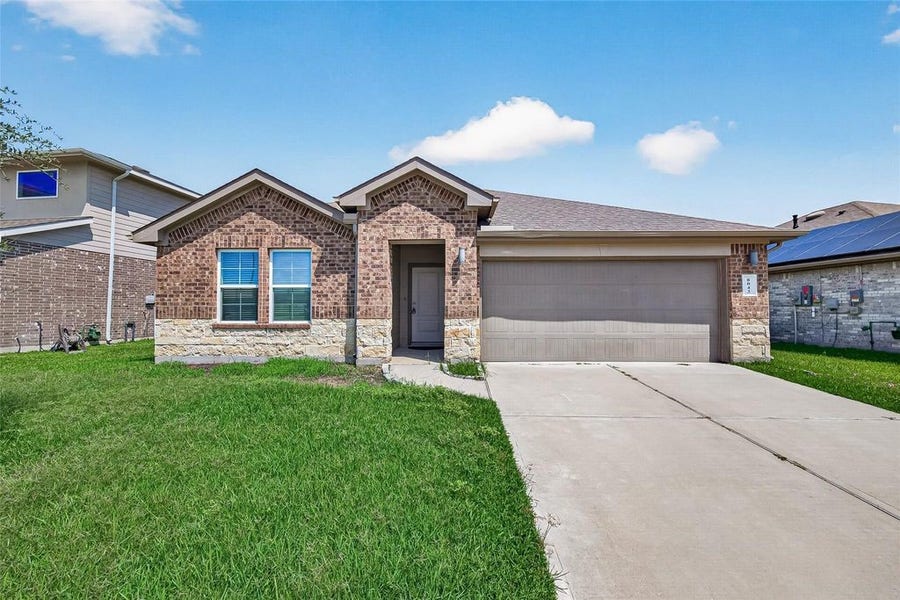 Property photo for 8043 Black Forest Lane, Rosharon, TX