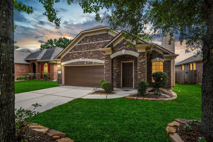 Property photo for 7131 Durango Creek Drive, Magnolia, TX