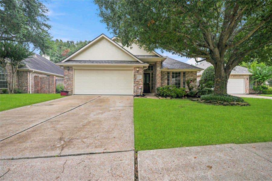 Property photo for 12242 Rutgers Park Court, Pasadena, TX