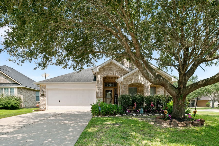 Property photo for 6140 Dunbar Court, League City, TX
