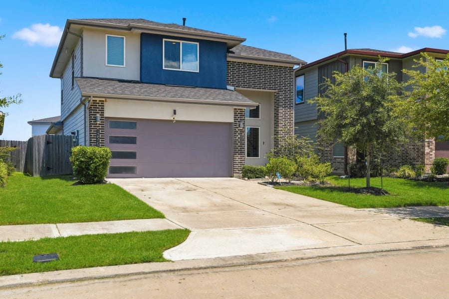 Property photo for 12515 Newport Arch Lane, Houston, TX