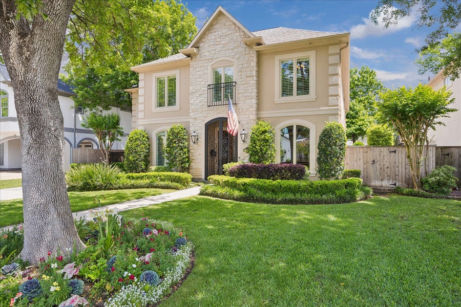 Property photo for 802 Anderson Street, Bellaire, TX