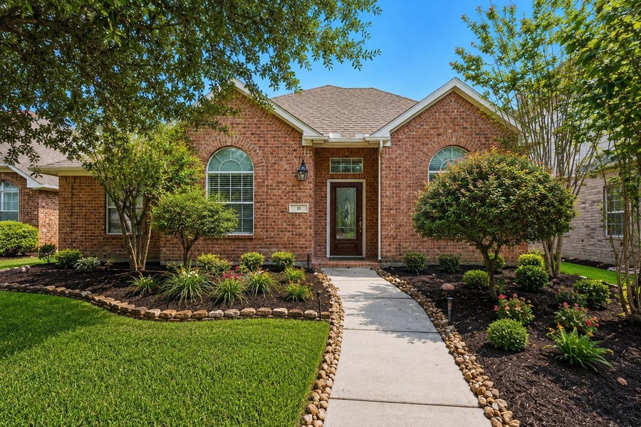 Property photo for 18 Avenswood Place, The Woodlands, TX