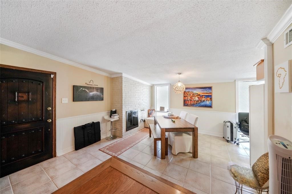 5238 Memorial Drive, Houston, TX 77007