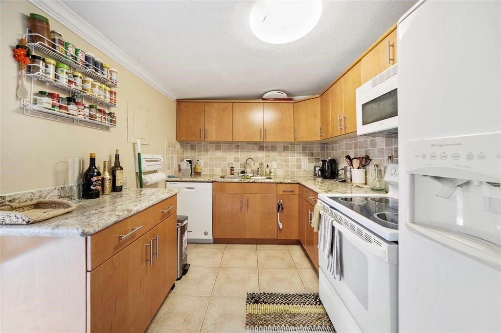 5238 Memorial Drive, Houston, TX 77007