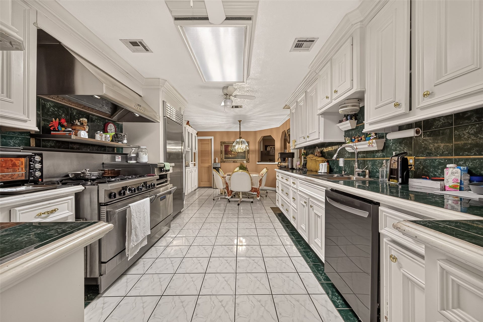 1503 Memorial Drive, Conroe, TX 77304