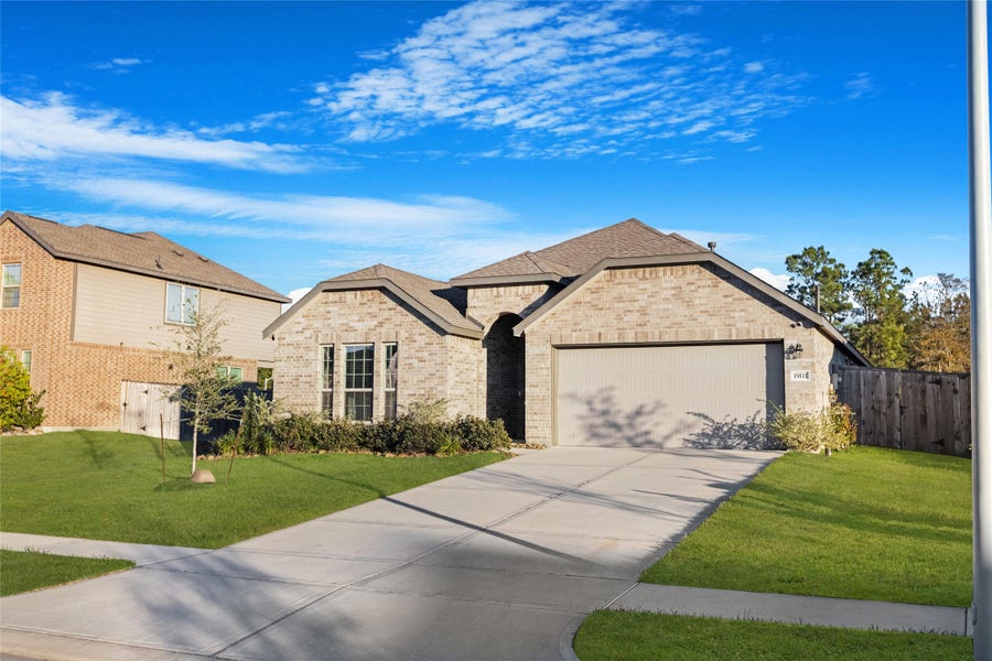 Property photo for 19111 Pinewood Grove Trail, New Caney, TX