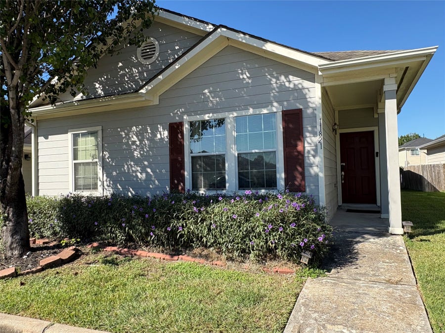 Property photo for 11821 Longwood Garden Way Way, Houston, TX
