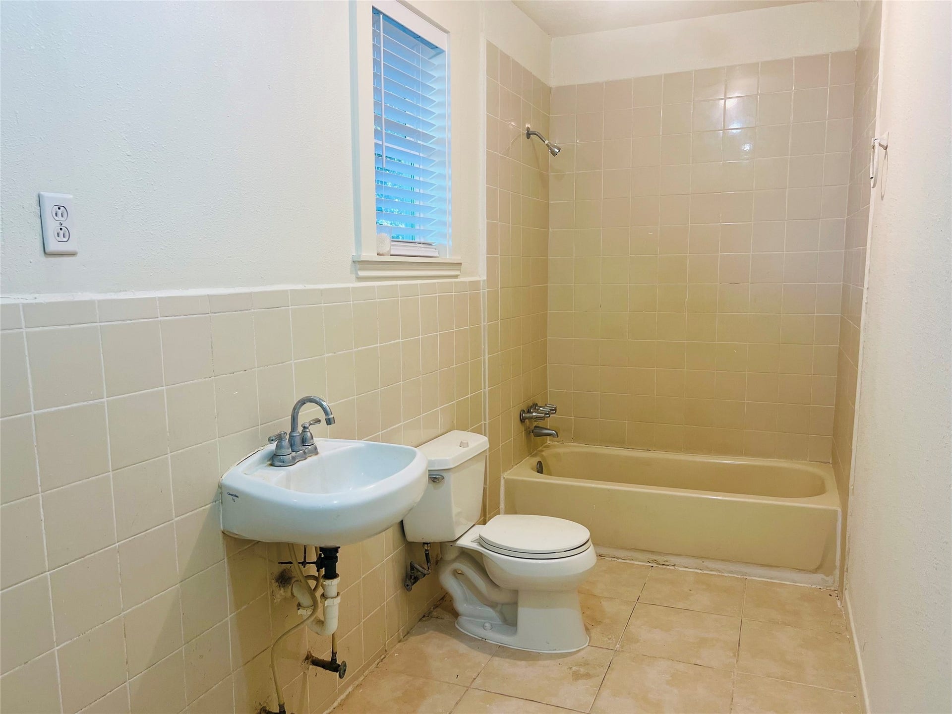 7328 Bauman Road, Houston, TX 77022