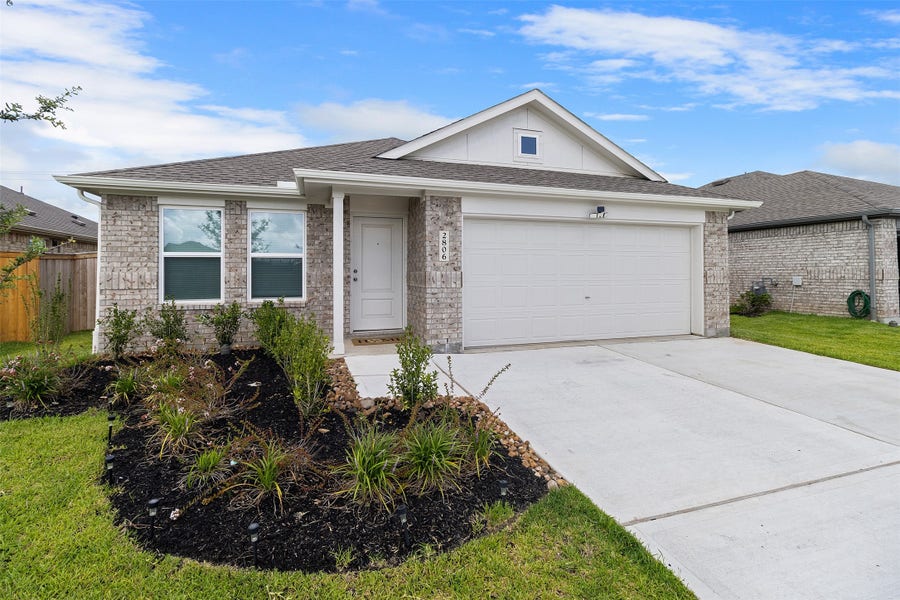 Property photo for 2806 Cedar Rock Street, League City, TX
