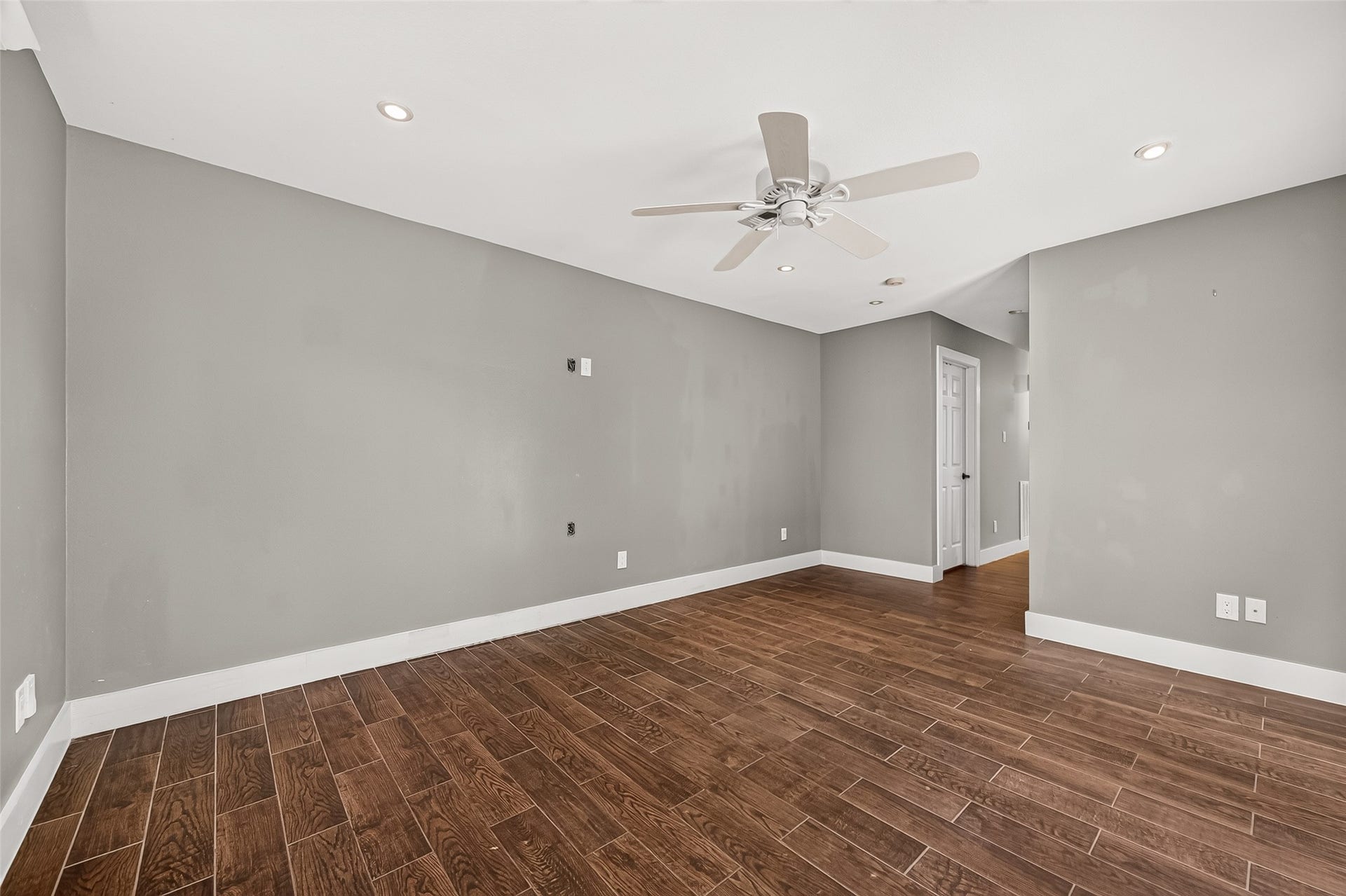 3 Hidden Deer Corner Court, The Woodlands, TX 77381 Flex Area