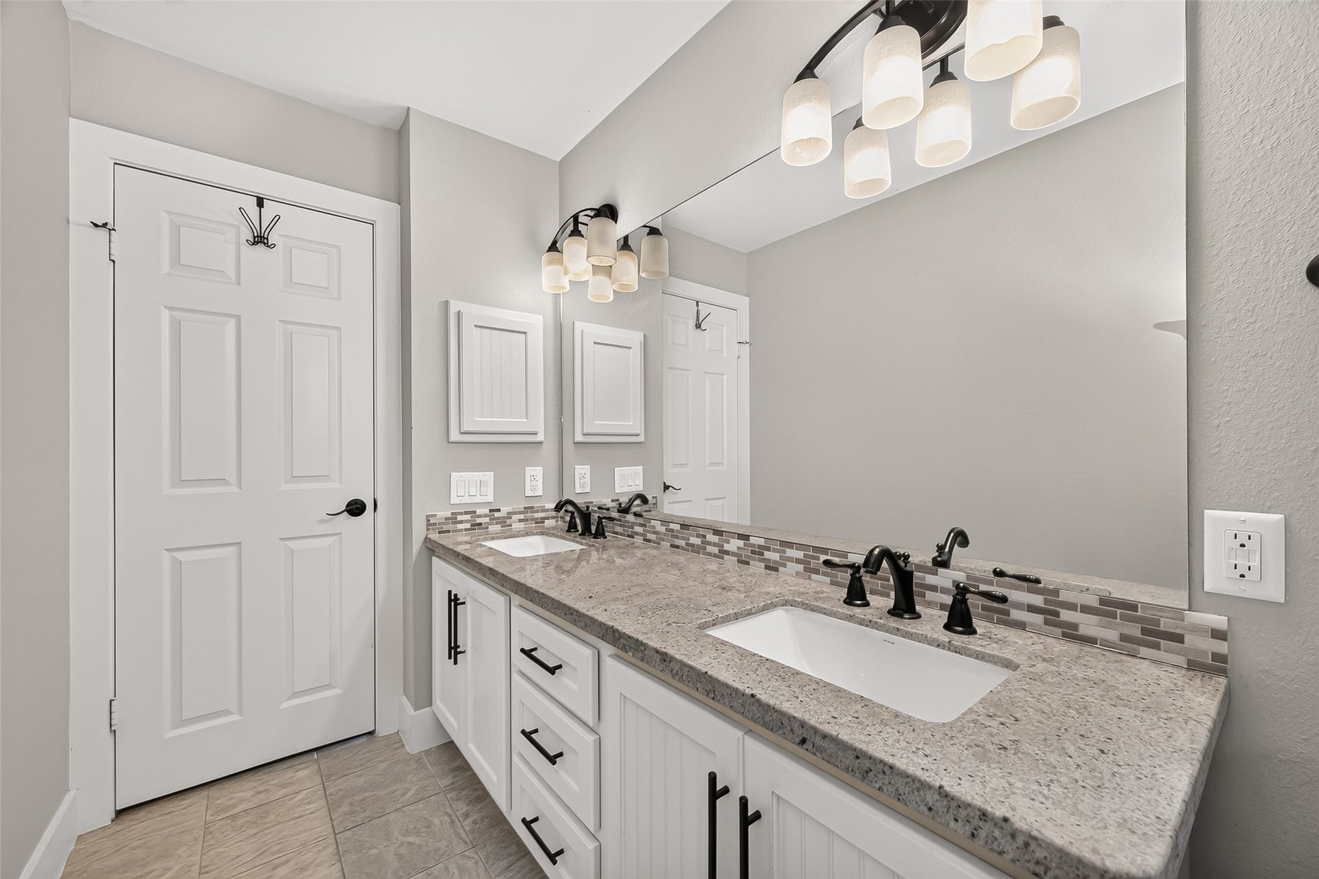 3 Hidden Deer Corner Court, The Woodlands, TX 77381 3 Hidden Deer Corner Court, The Woodlands, TX 77381