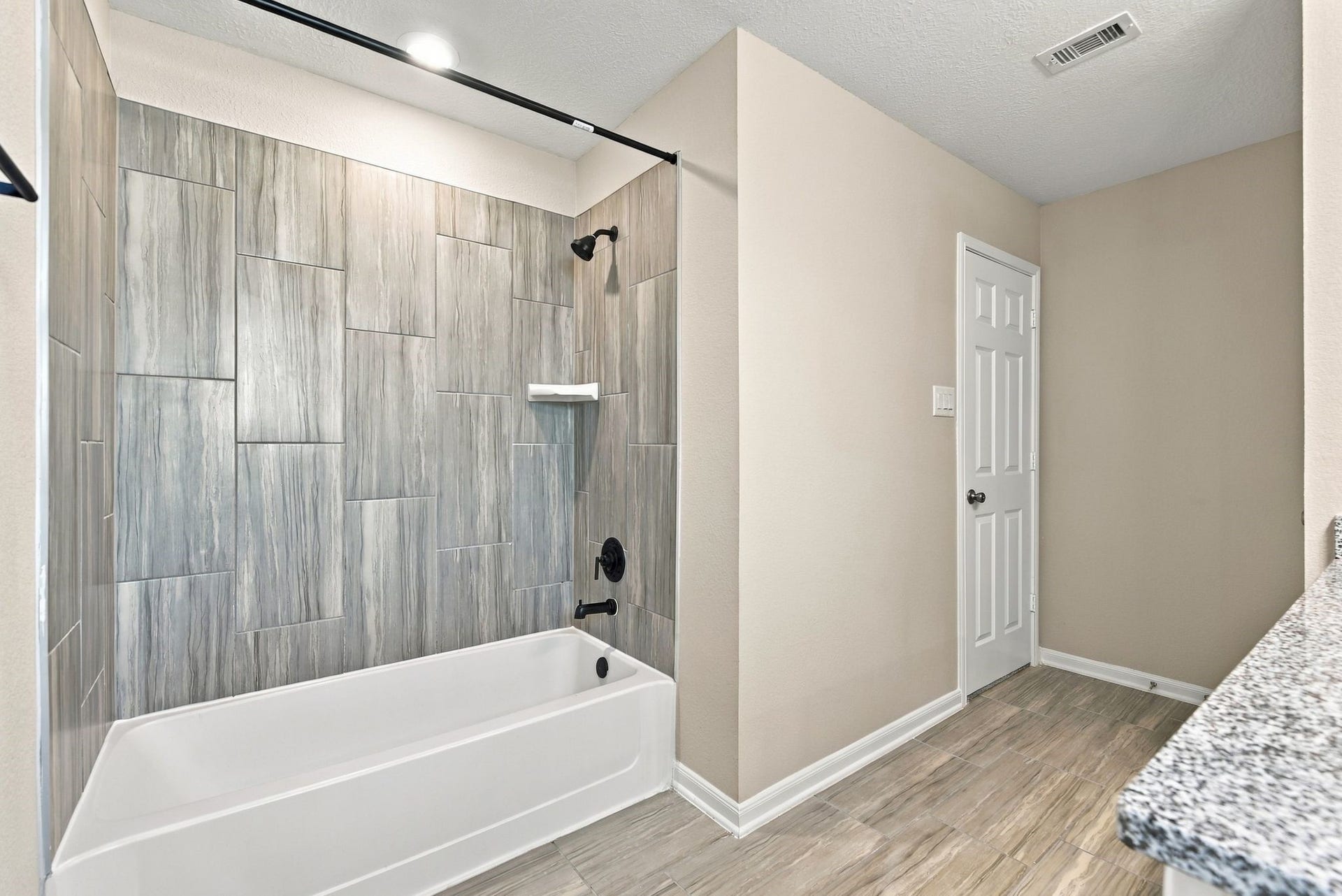 13050 Chestnut Stream Trail, Houston, TX 77070 13050 Chestnut Stream Trail, Houston, TX 77070