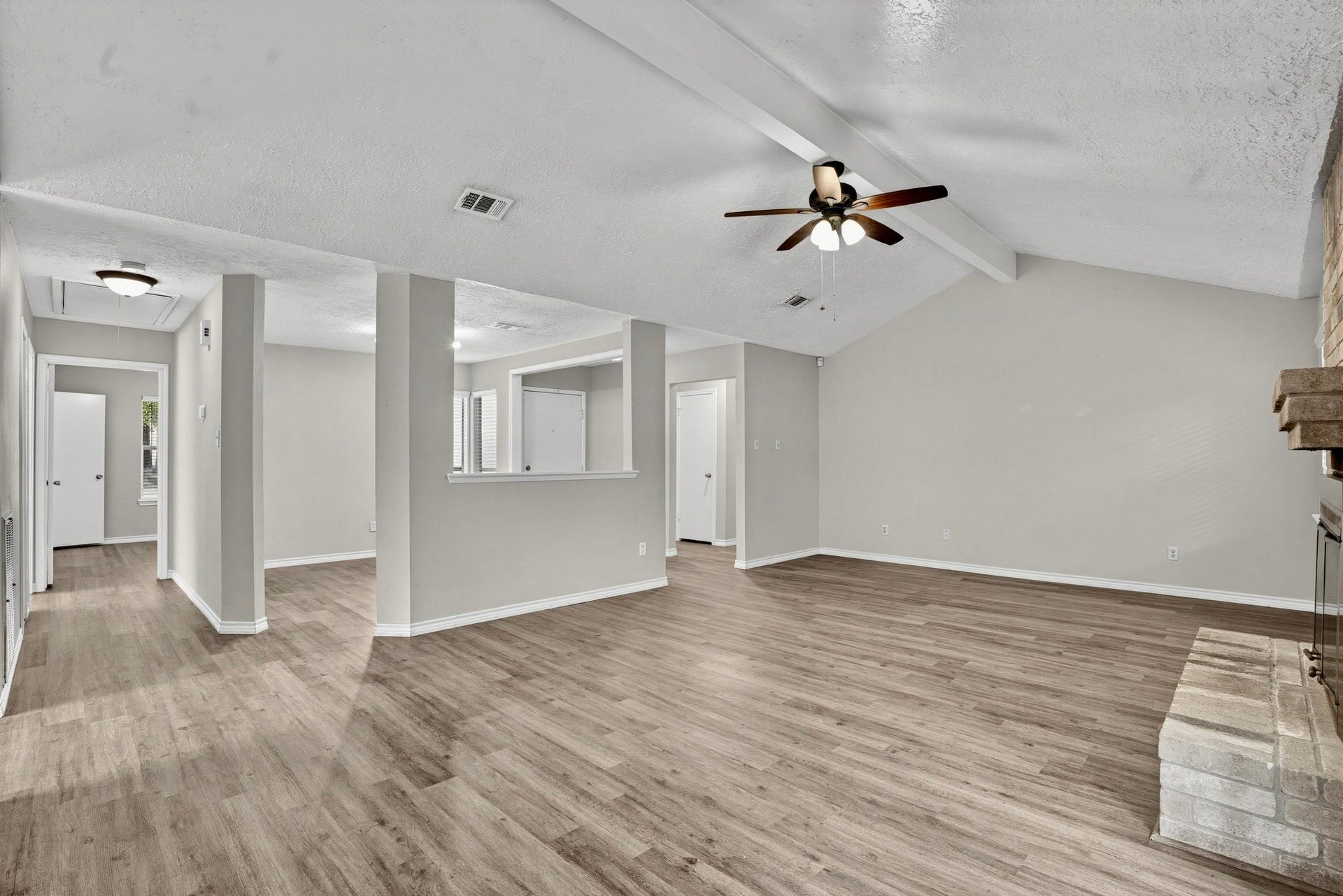 141 W Woodstock Circle Drive, The Woodlands, TX 77381 141 W Woodstock Circle Drive, The Woodlands, TX 77381