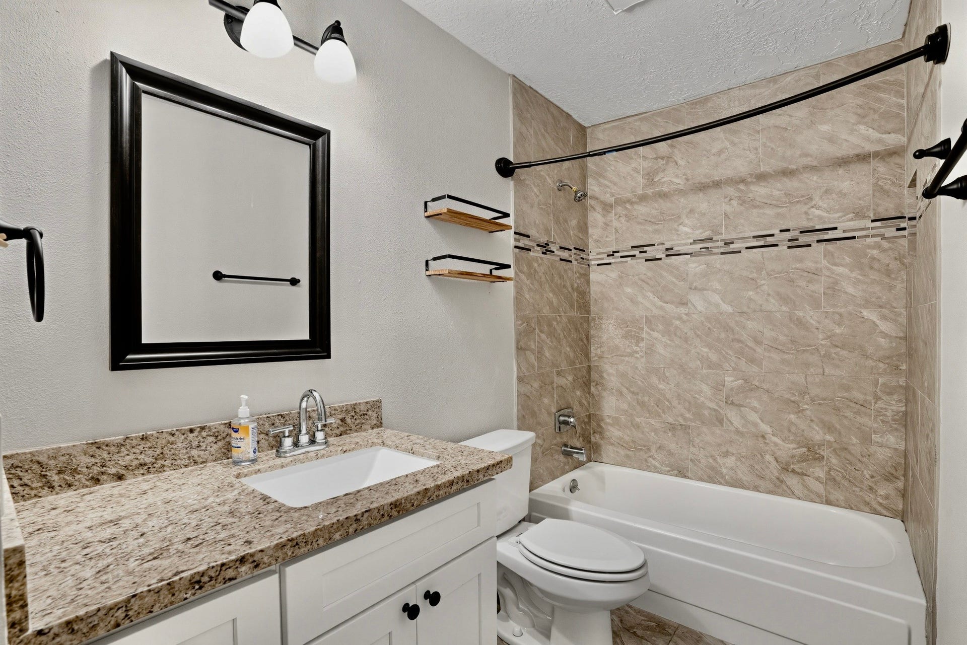 141 W Woodstock Circle Drive, The Woodlands, TX 77381 141 W Woodstock Circle Drive, The Woodlands, TX 77381