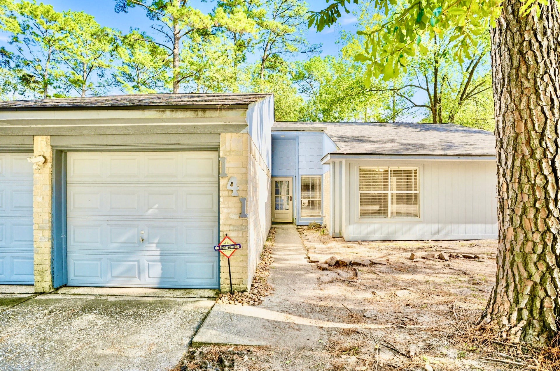 141 W Woodstock Circle Drive, The Woodlands, TX 77381 141 W Woodstock Circle Drive, The Woodlands, TX 77381
