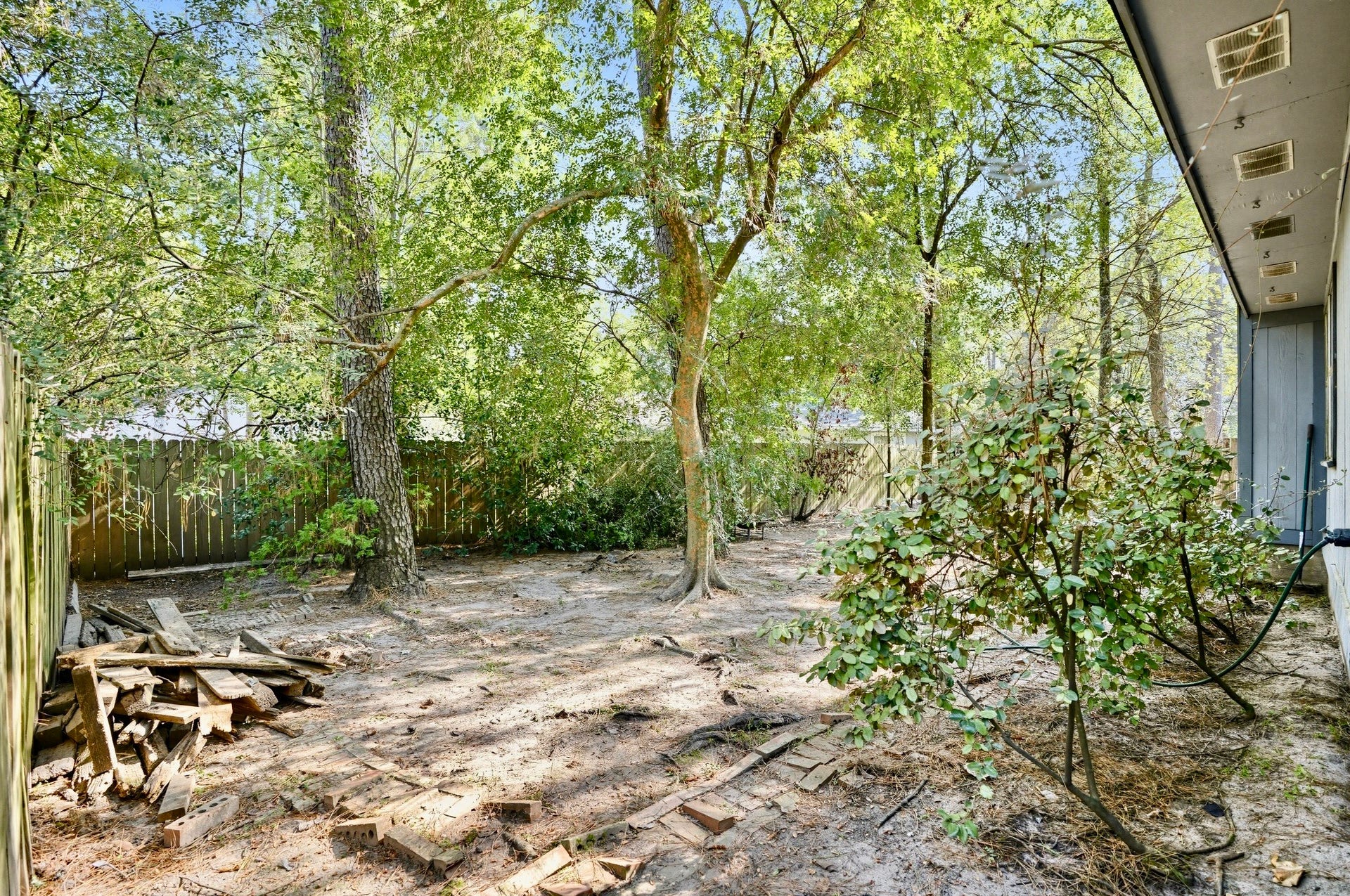 141 W Woodstock Circle Drive, The Woodlands, TX 77381 141 W Woodstock Circle Drive, The Woodlands, TX 77381