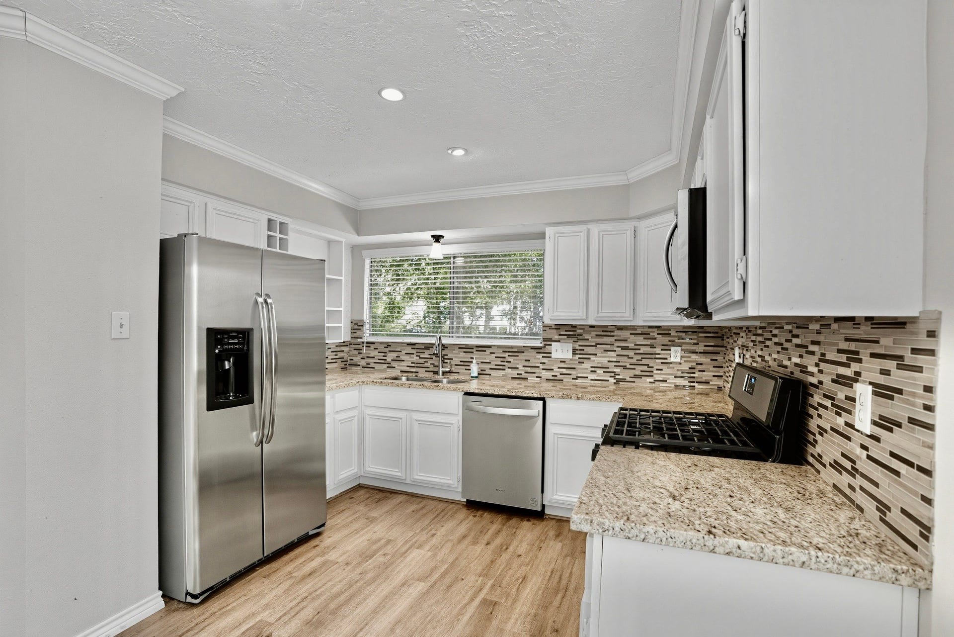 141 W Woodstock Circle Drive, The Woodlands, TX 77381 141 W Woodstock Circle Drive, The Woodlands, TX 77381