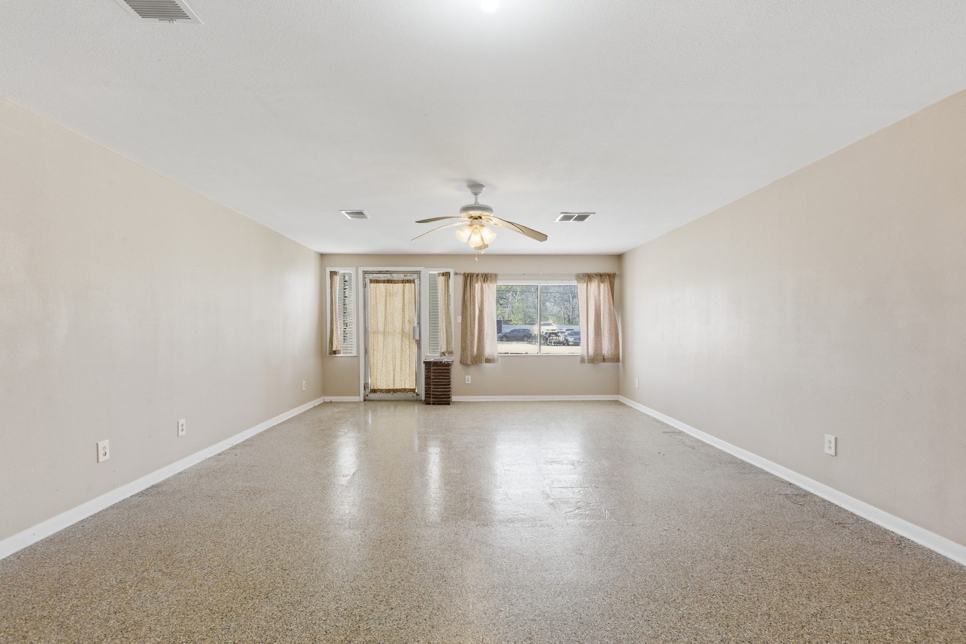 313 Grand Avenue, Bacliff, TX 77518 313 Grand Avenue, Bacliff, TX 77518