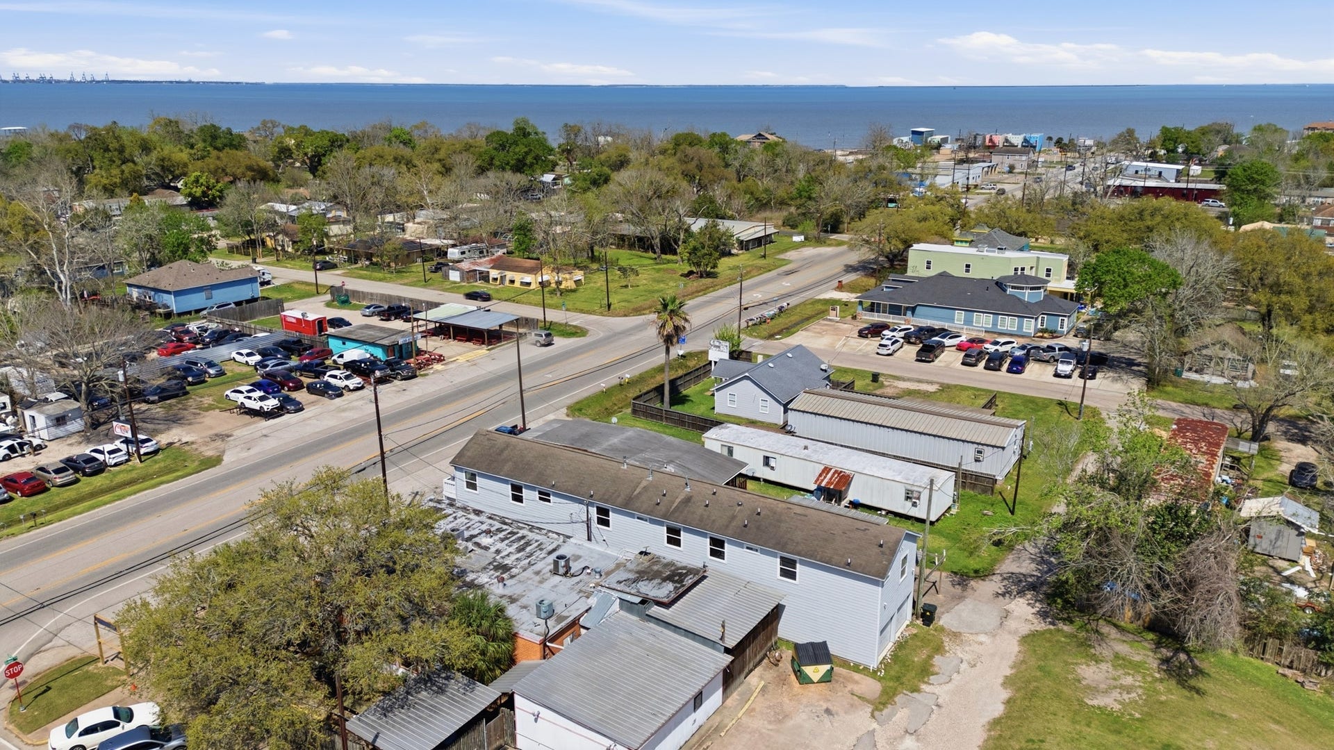 313 Grand Avenue, Bacliff, TX 77518 313 Grand Avenue, Bacliff, TX 77518