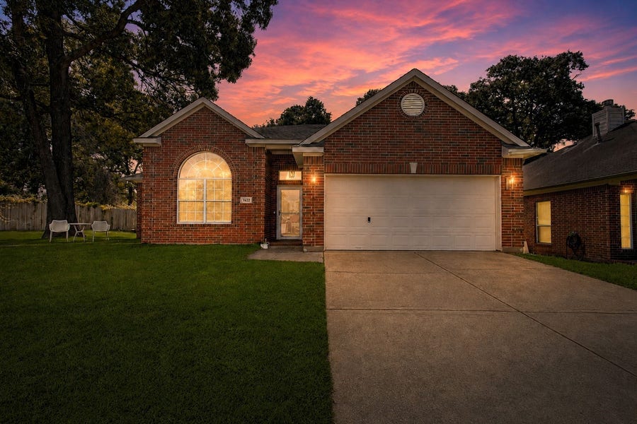 Property photo for 7822 Mary Katheryns Crossing, Conroe, TX