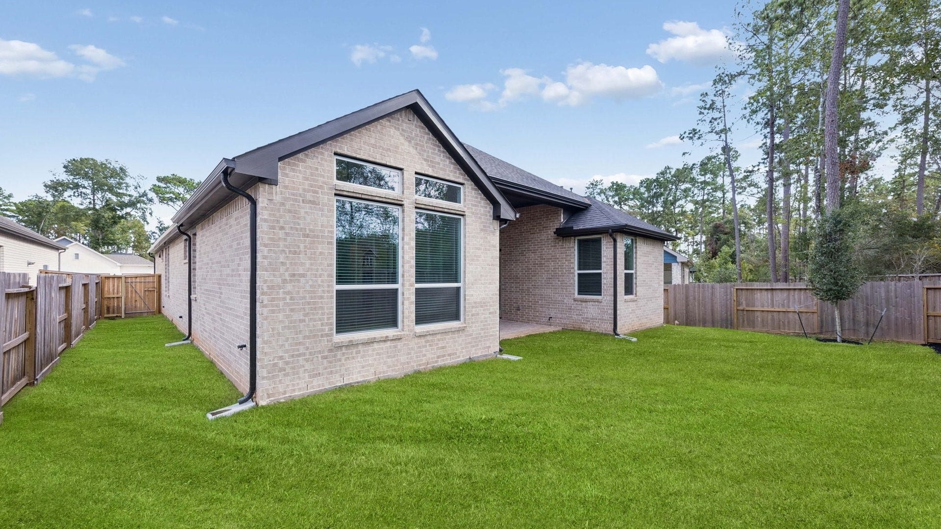 231 Garden Rose Trail, Willis, TX 77318 231 Garden Rose Trail, Willis, TX 77318