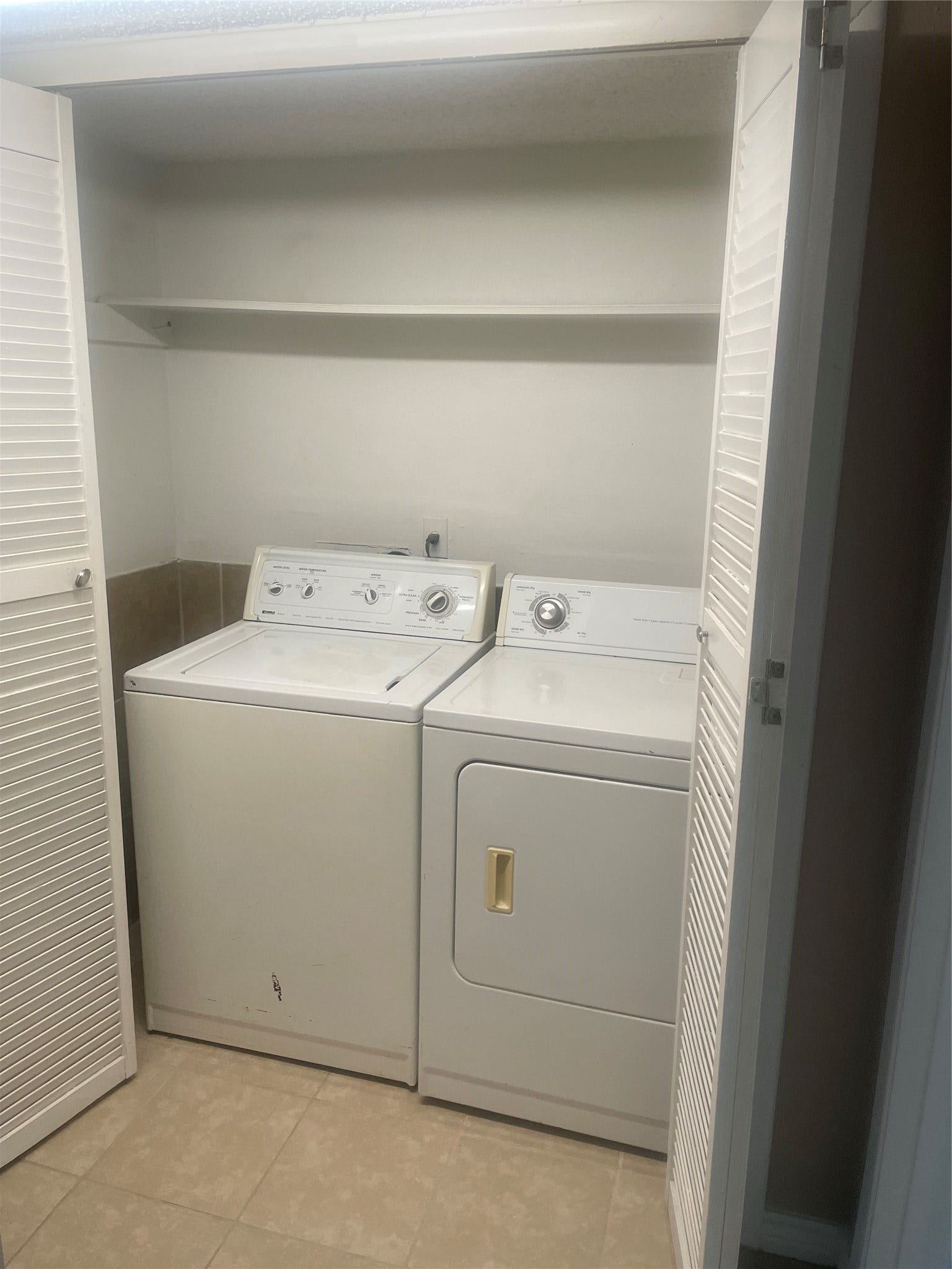 17331 Red Oak Drive, #48, Houston, TX 77090 17331 Red Oak Drive, #48, Houston, TX 77090