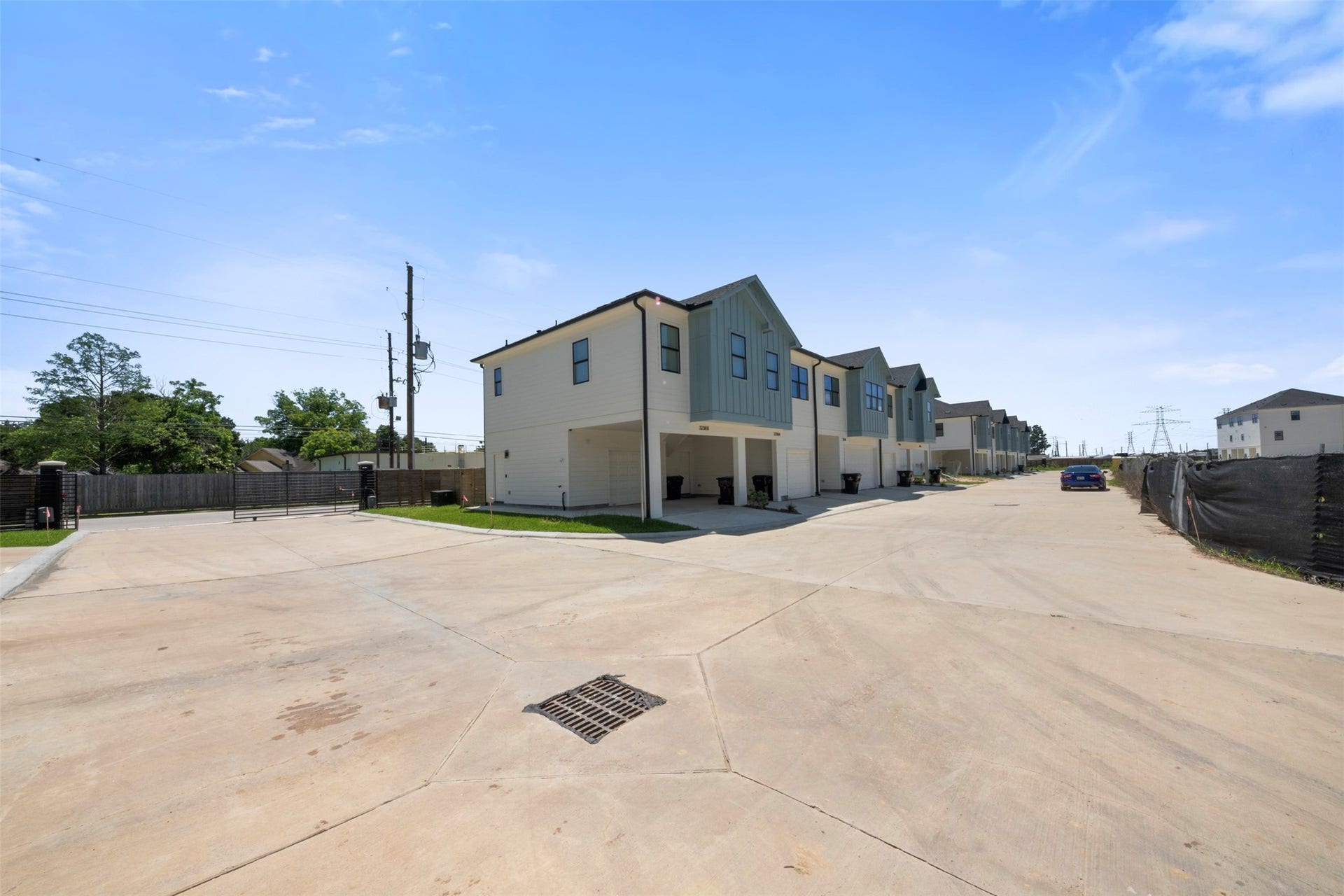 3254-3258 Sauce Pan A/B Way, Katy, TX 77449 Photos are representation of a similar property in another location by the same builder.