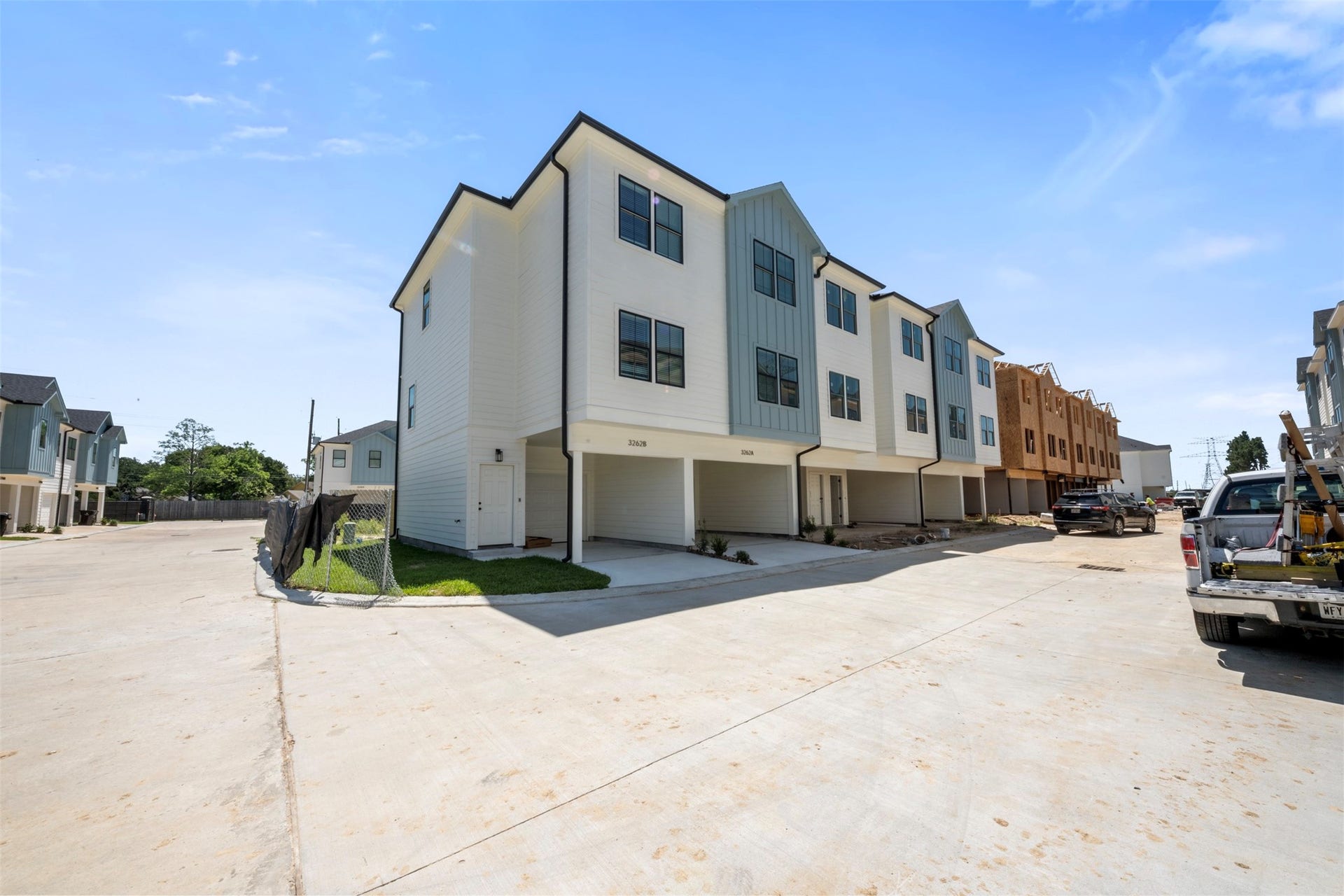 3254-3258 Sauce Pan A/B Way, Katy, TX 77449 Photos are representation of a similar property in another location by the same builder.