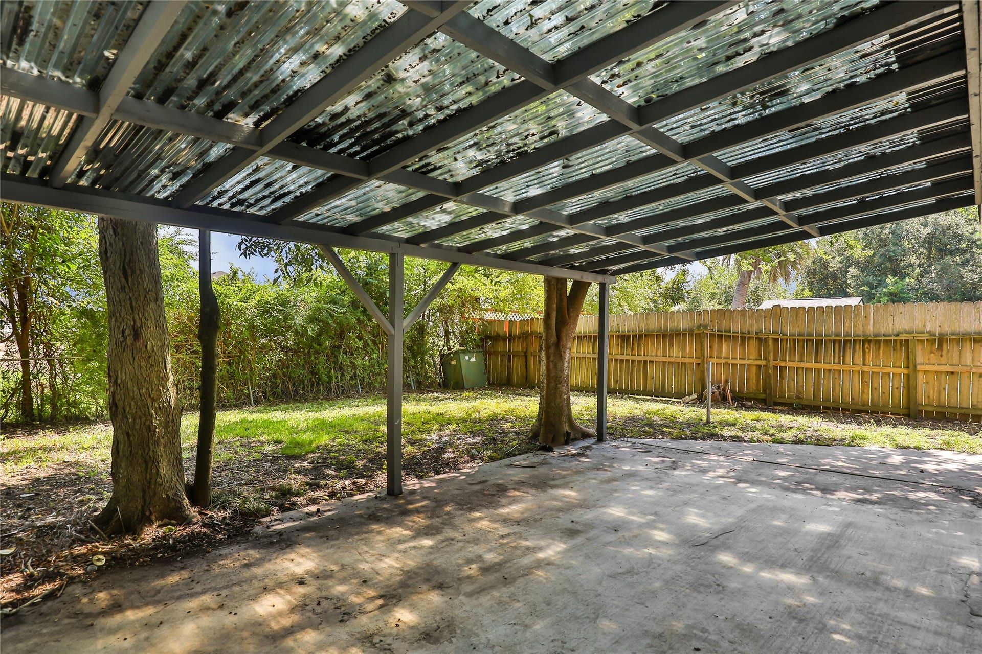 4308 Pine Shadows Street, Dickinson, TX 77539 4308 Pine Shadows Street, Dickinson, TX 77539