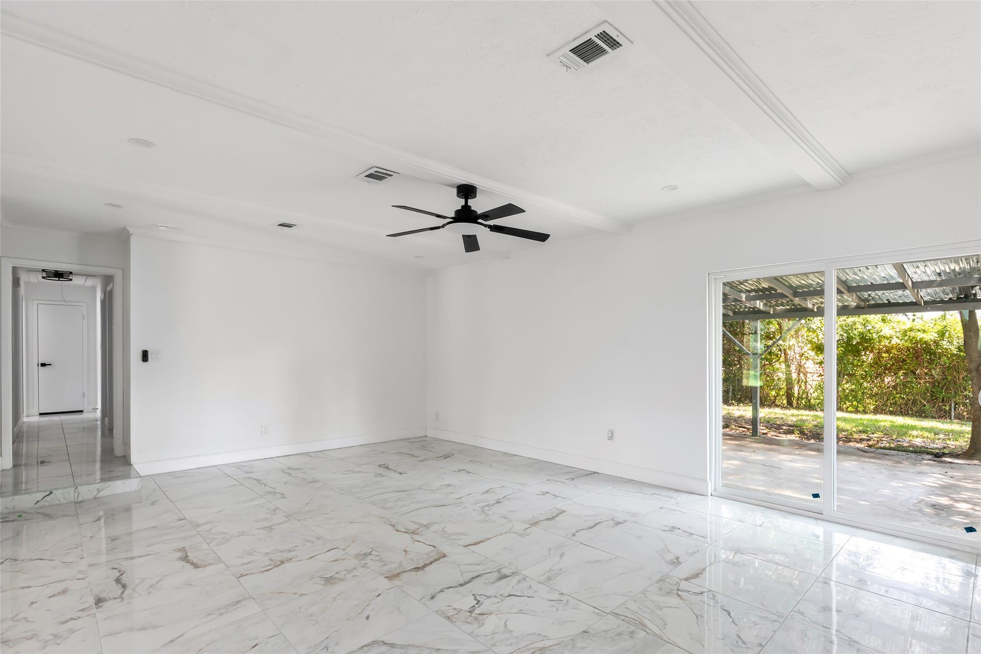 4308 Pine Shadows Street, Dickinson, TX 77539 4308 Pine Shadows Street, Dickinson, TX 77539