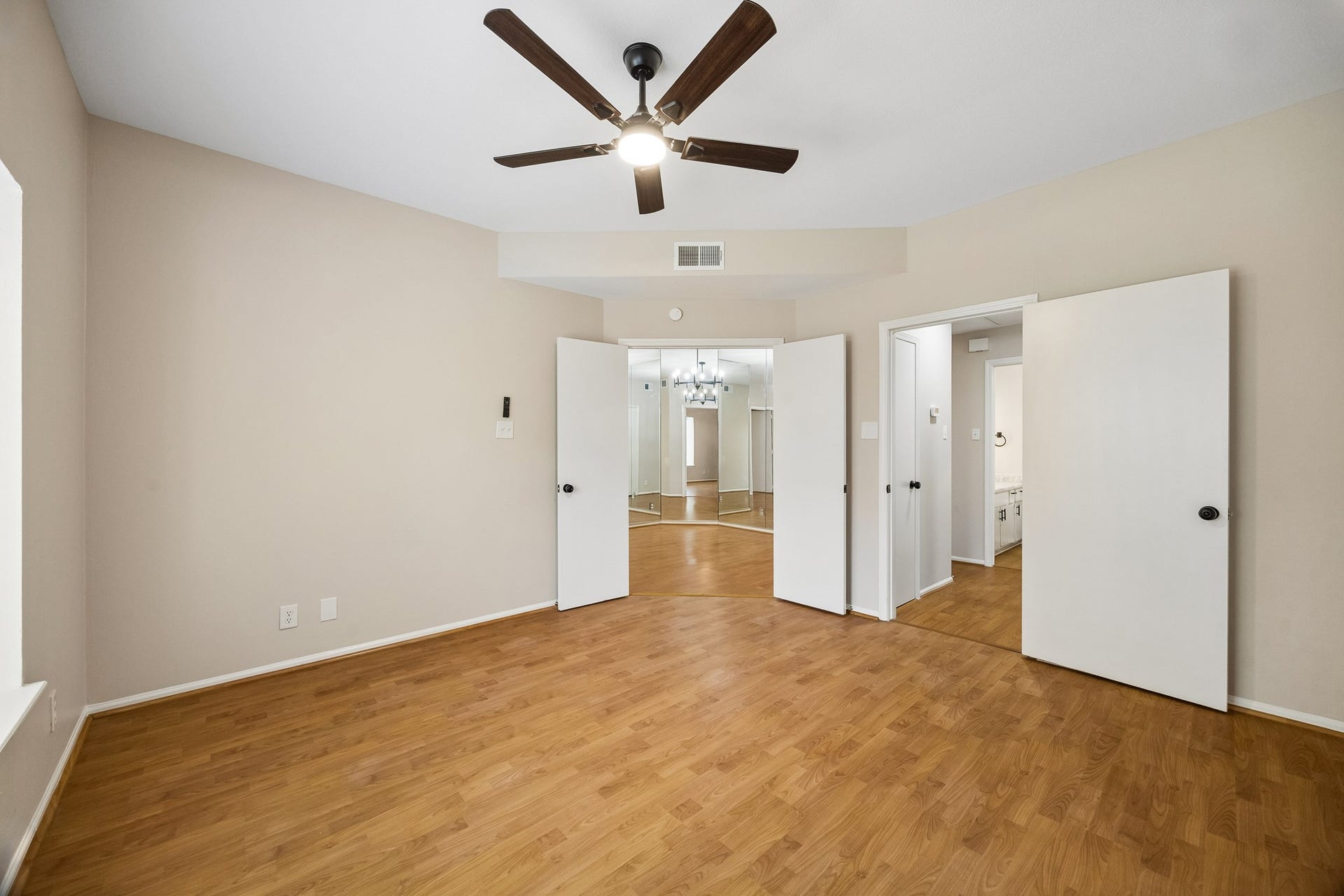 2211 S Braeswood Blvd, #22C, Houston, TX 77030 2211 S Braeswood Blvd, #22C, Houston, TX 77030