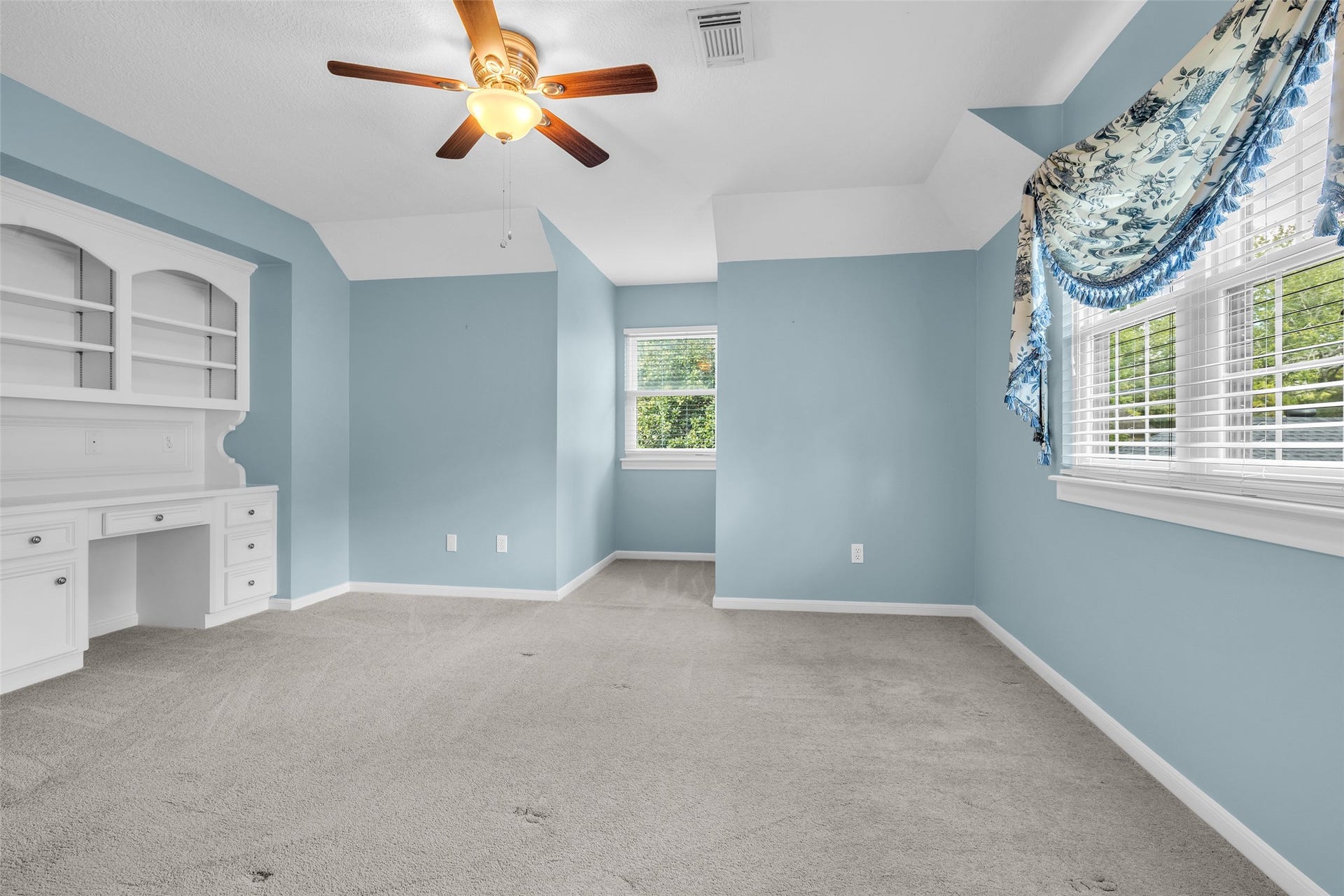 5907 Rocky Brook Drive, Houston, TX 77345 5907 Rocky Brook Drive, Houston, TX 77345