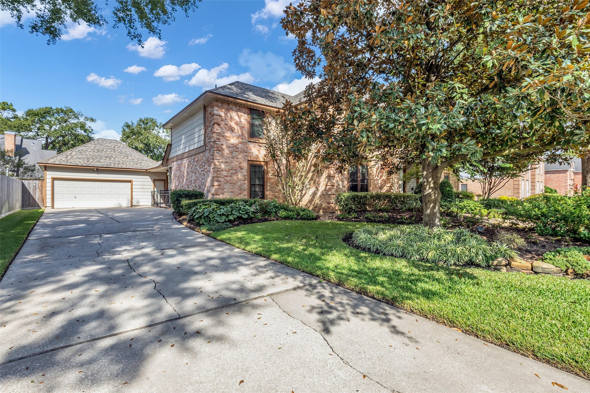 5907 Rocky Brook Drive, Houston, TX 77345 5907 Rocky Brook Drive, Houston, TX 77345