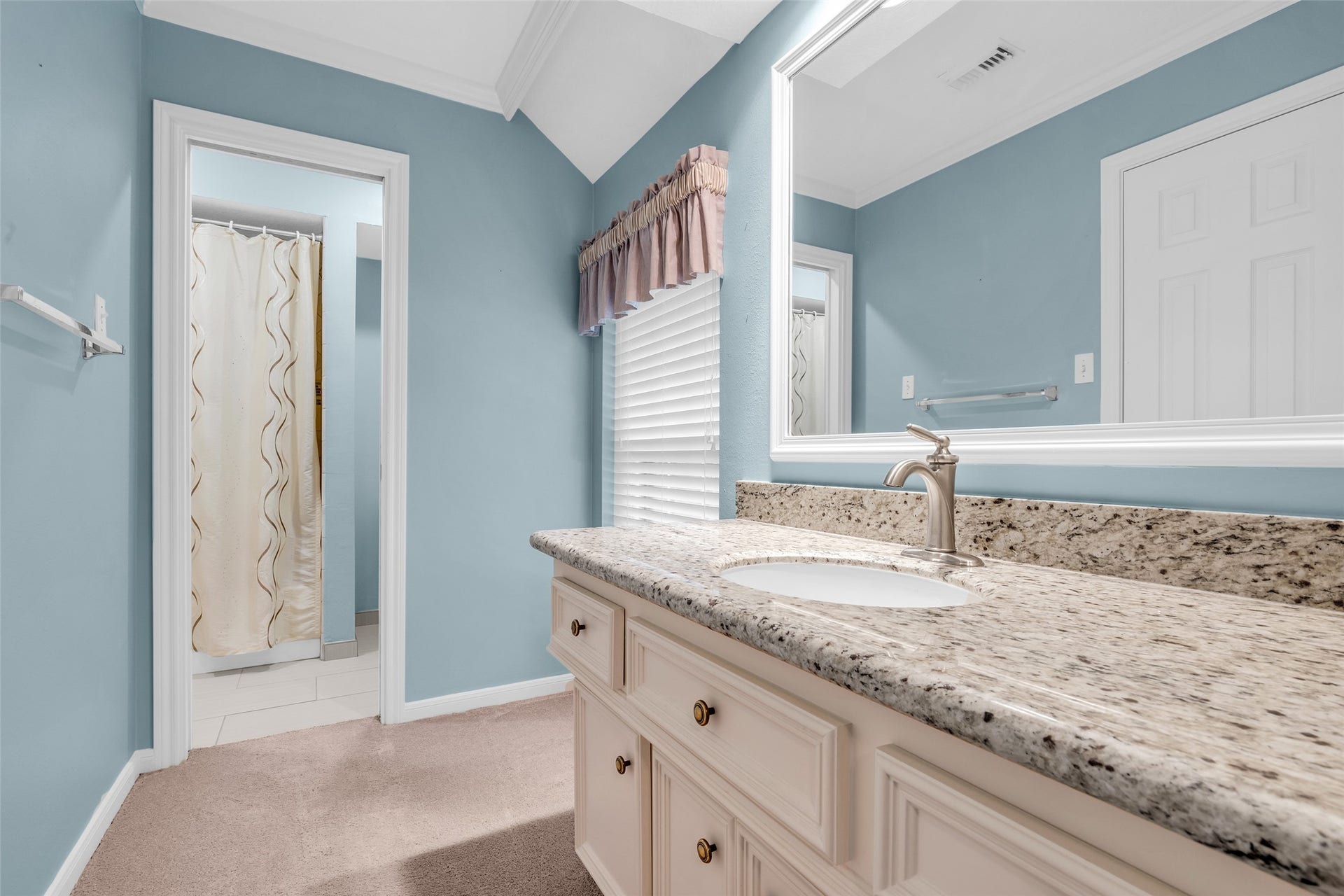 5907 Rocky Brook Drive, Houston, TX 77345 5907 Rocky Brook Drive, Houston, TX 77345