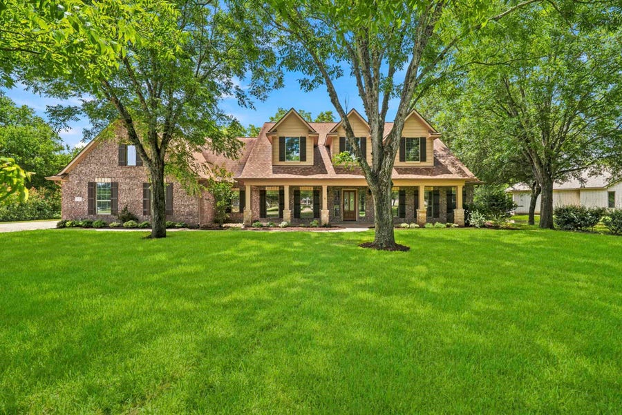 Property photo for 32415 Waterhouse Court, Fulshear, TX