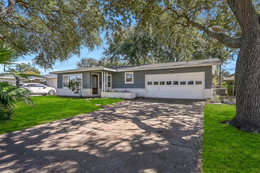 Property photo for 6709 Fairway Drive, Galveston, TX