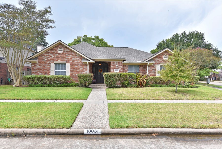 Property photo for 10031 Cabin Creek Drive, Houston, TX