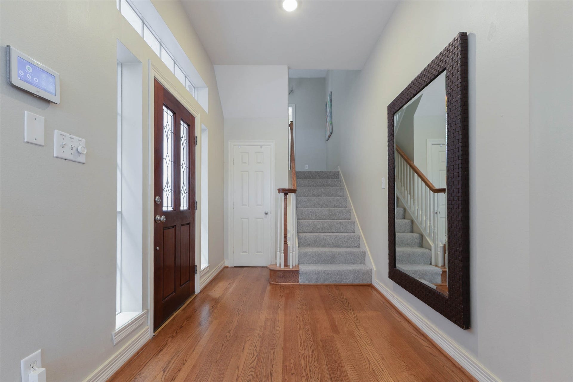 20 Stalynn Lane, Houston, TX 77027 20 Stalynn Lane, Houston, TX 77027