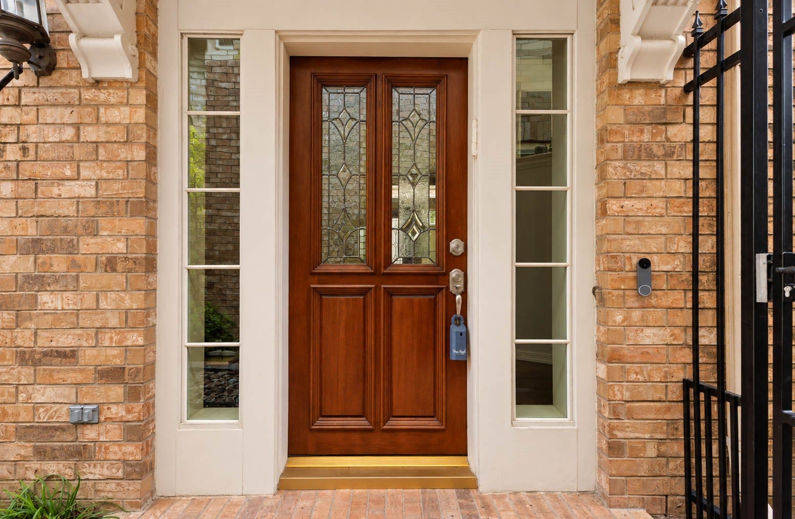 20 Stalynn Lane, Houston, TX 77027 20 Stalynn Lane, Houston, TX 77027