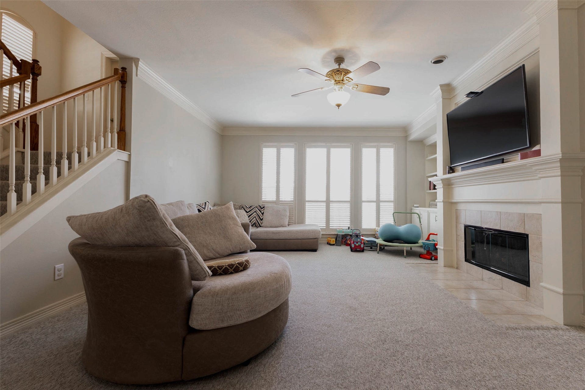20 Stalynn Lane, Houston, TX 77027 20 Stalynn Lane, Houston, TX 77027